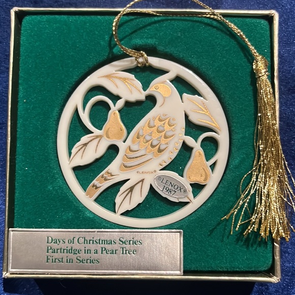 LENOX 12 Days of Christmas Partridge in a Pear Tree Ornament 1987 First Edition - Picture 7 of 12